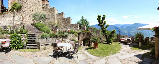 Hotel Schloss Wehrburg