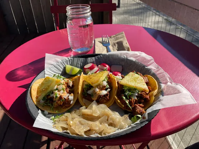 Sonoma Eats Restaurant