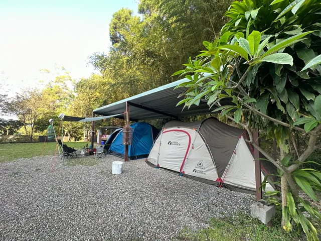 葛鹿營地－桃園 露營小木屋｜木屋住宿｜露營區預約｜親子露營｜雨棚營地｜露營地點 推薦
