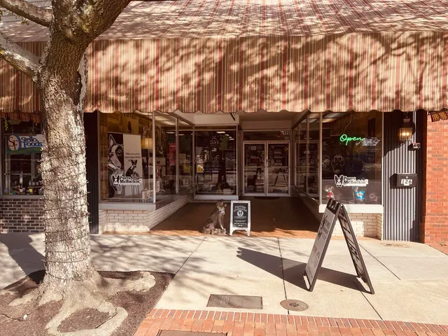 Purrs McBarkin', LLC