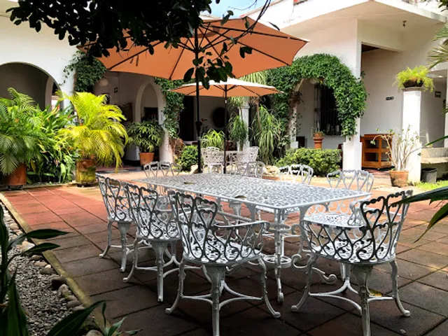 Restaurante La Casa Rosada