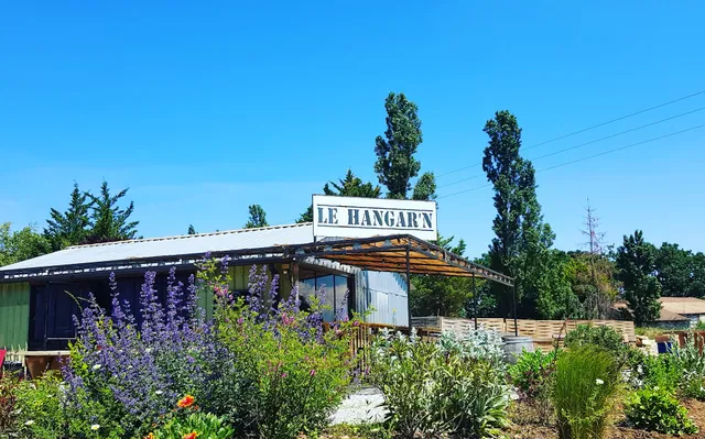 Le Hangar'n