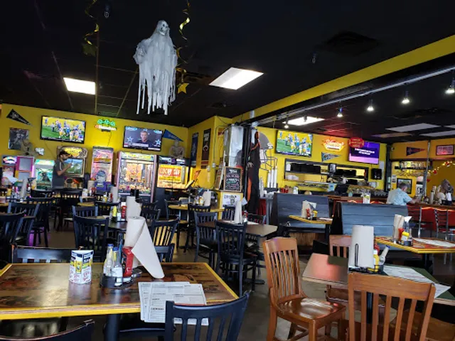 Dick's Wings And Grill Arlington