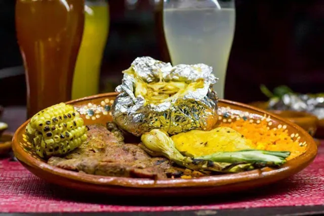 Las Brochetas Carne Asada