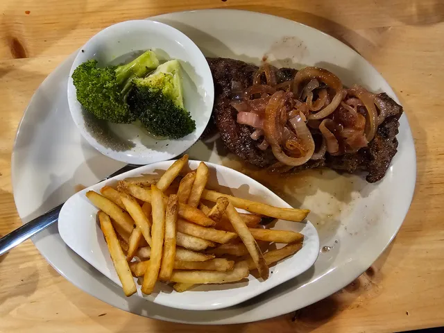 Chops Steakhouse on the Mountain