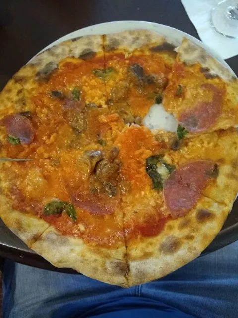 Duca's Neapolitan Pizza