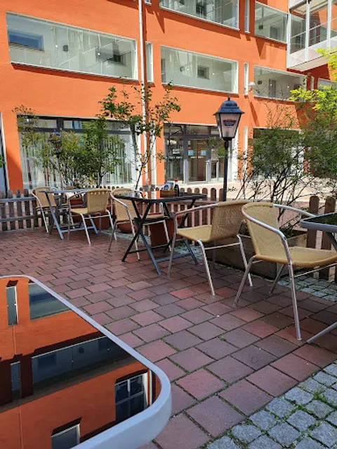 SUSANO Pan-Asian Cuisine & Sushi Bar (reservieren und bestellen auf Website)