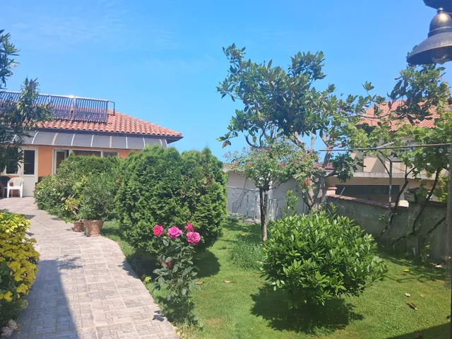 Къща за гости Захариери / Guest House Zaharievi