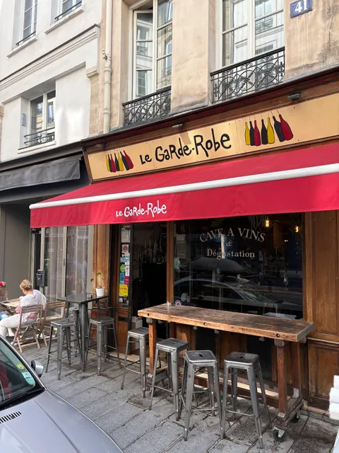 Le Garde Robe