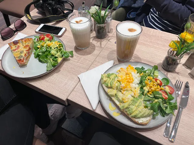 SEVEN COFFEE Stay Green