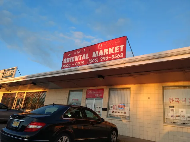 Kim's Oriental Market