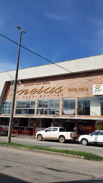 Eneias Bar & Superbowling