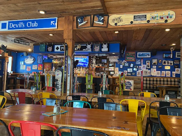 The Village Idiot Bar and Grill