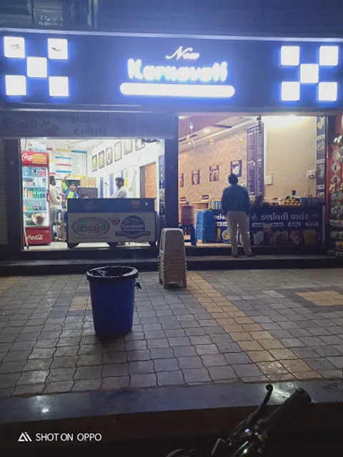 New Karnavati Dabeli & Vadapav