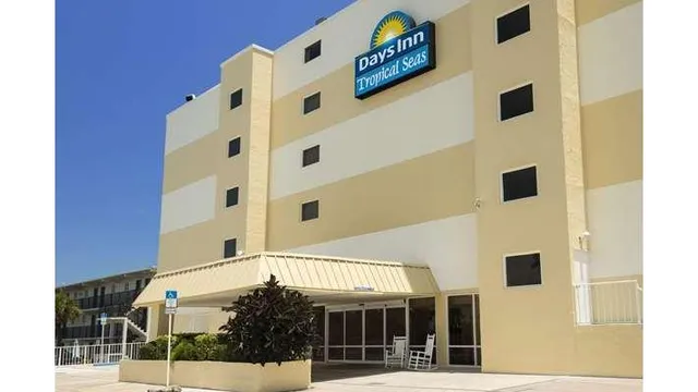 Days Inn by Wyndham Daytona Oceanfront
