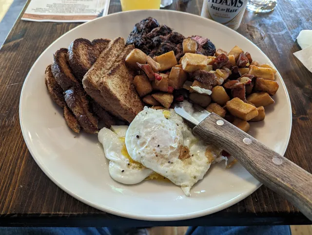 Trail House Kitchen & Bar