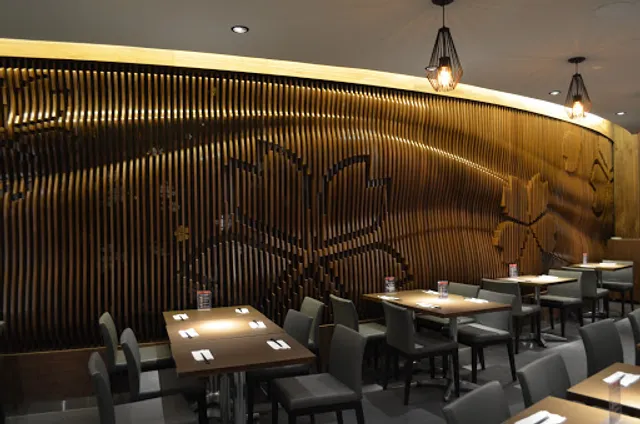 Ninki Sushi and Sake Lounge