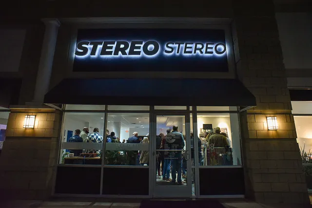 Stereo Stereo