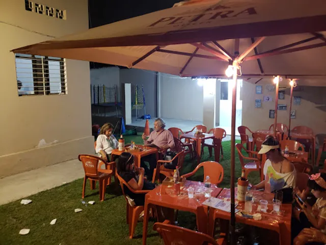 Raspa do Tacho Restaurante e Espeteria / JP
