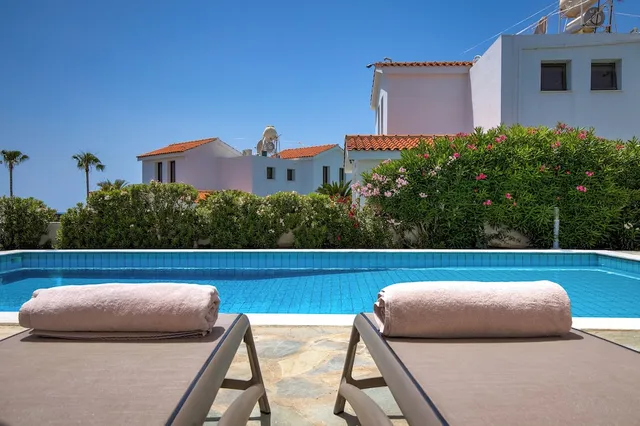 Platzia Beach Villas