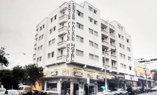 Center Palace Hotel