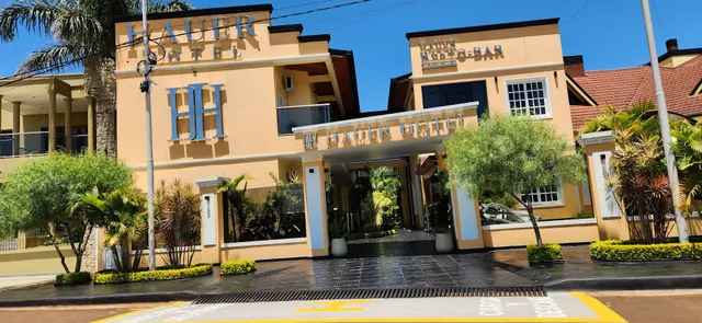 HAUER HOTEL, Abierto las 24 hs.