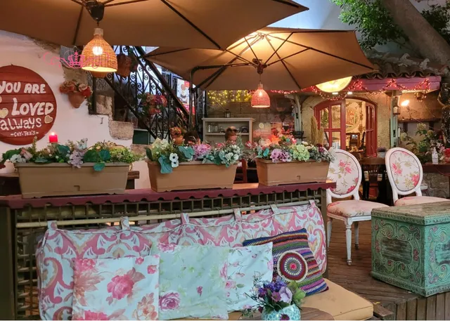 ÇaY-Tea’s Boutique Café