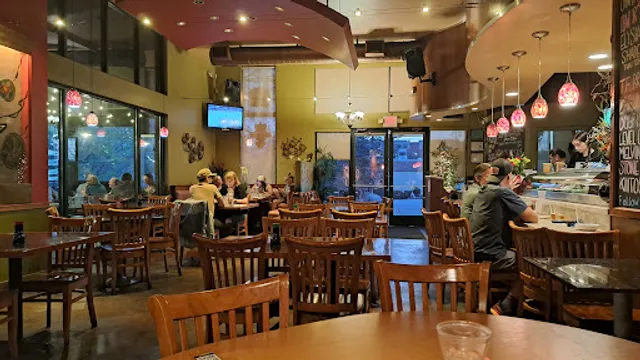 Yellowfinn Grill & Sushi Bar