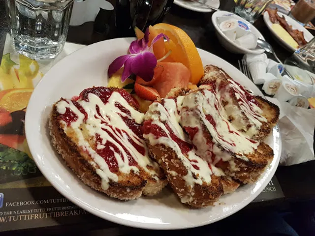 Tutti Frutti breakfast & lunch