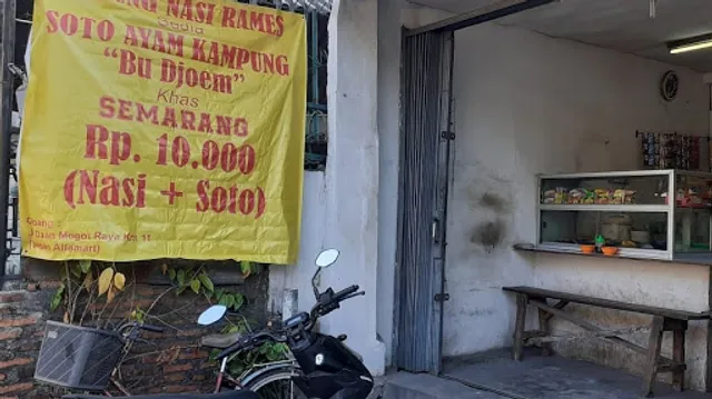 Soto Ayam Kampung khas Semarang Bu Djoem Cabang Kapuk