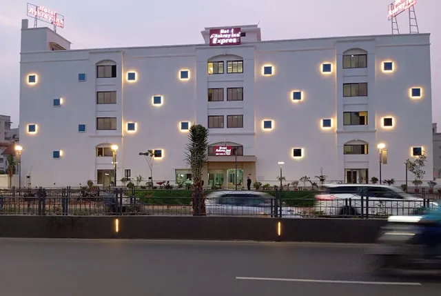 Hotel Ashray Inn Express
