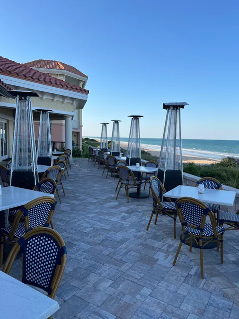 Lynda's at the Ocean Club