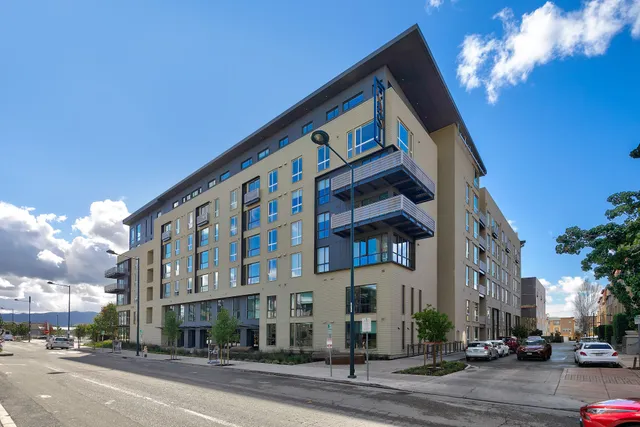5421 at Dublin Station