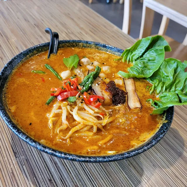 Idealite @ Elit Avenue