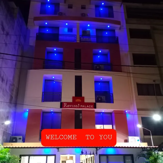 Hotel Raviraj Palace