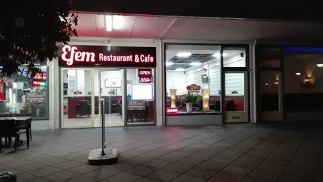 Efem Pizza en Döner