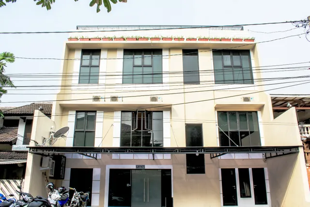 W Home Express Tebet