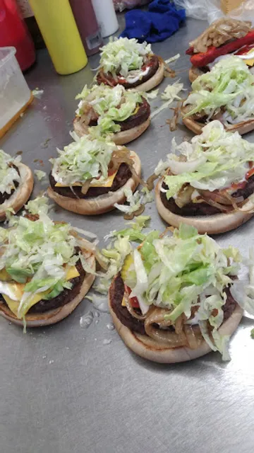 Cheliz Burger al Carbón