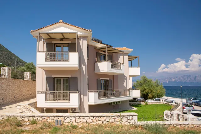 ENALION APARTMENTS LEFKADA