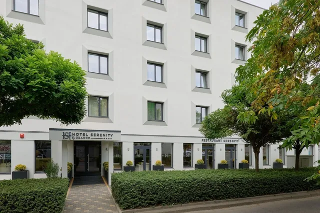 Hotel Serenity
