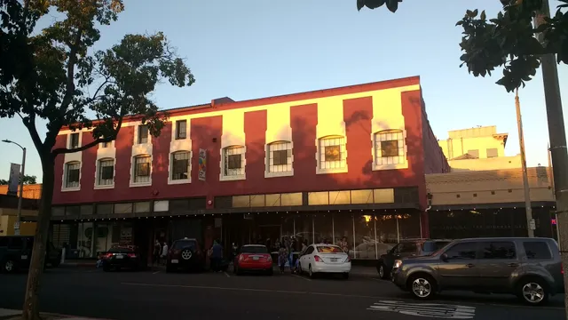 dA Center for the Arts