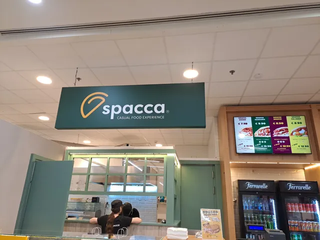 Spacca - Milano - Piazza Lodi