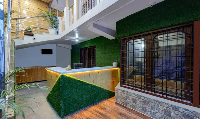 OYO Home 18758 Spacious Cottage Near Sherwood College