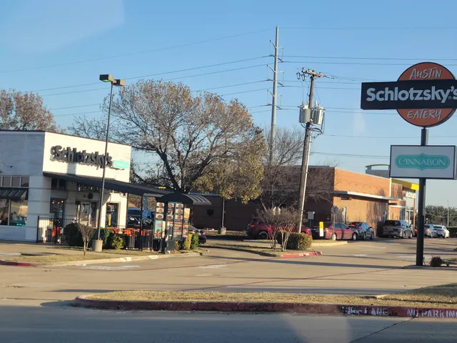 The Market At Cedar Hill