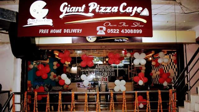Giant Pizza Cafe