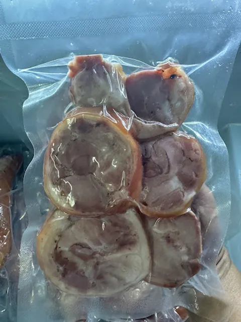 Cửa Hàng Bánh Mỳ Truyền Thống Đông Ba