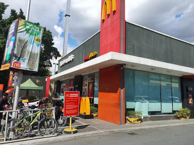 McDonald's C Raymundo