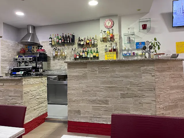 Trattoria Pizzeria "Lo Sfizio"