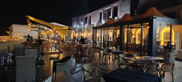 Poet Rooftop Garden - Best Restaurant in Lahore | Fine Dining | Mughlai Buffet
