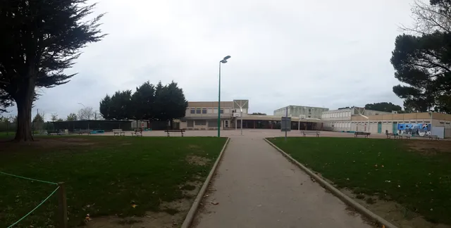 Middle School Duguay Trouin